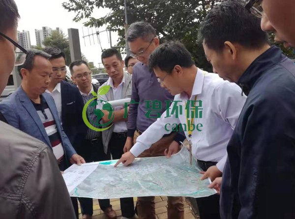 大良街道、順控環(huán)保水務(wù)等領(lǐng)導(dǎo)到金陡涌黑臭水體治理現(xiàn)場視察工作(圖1)